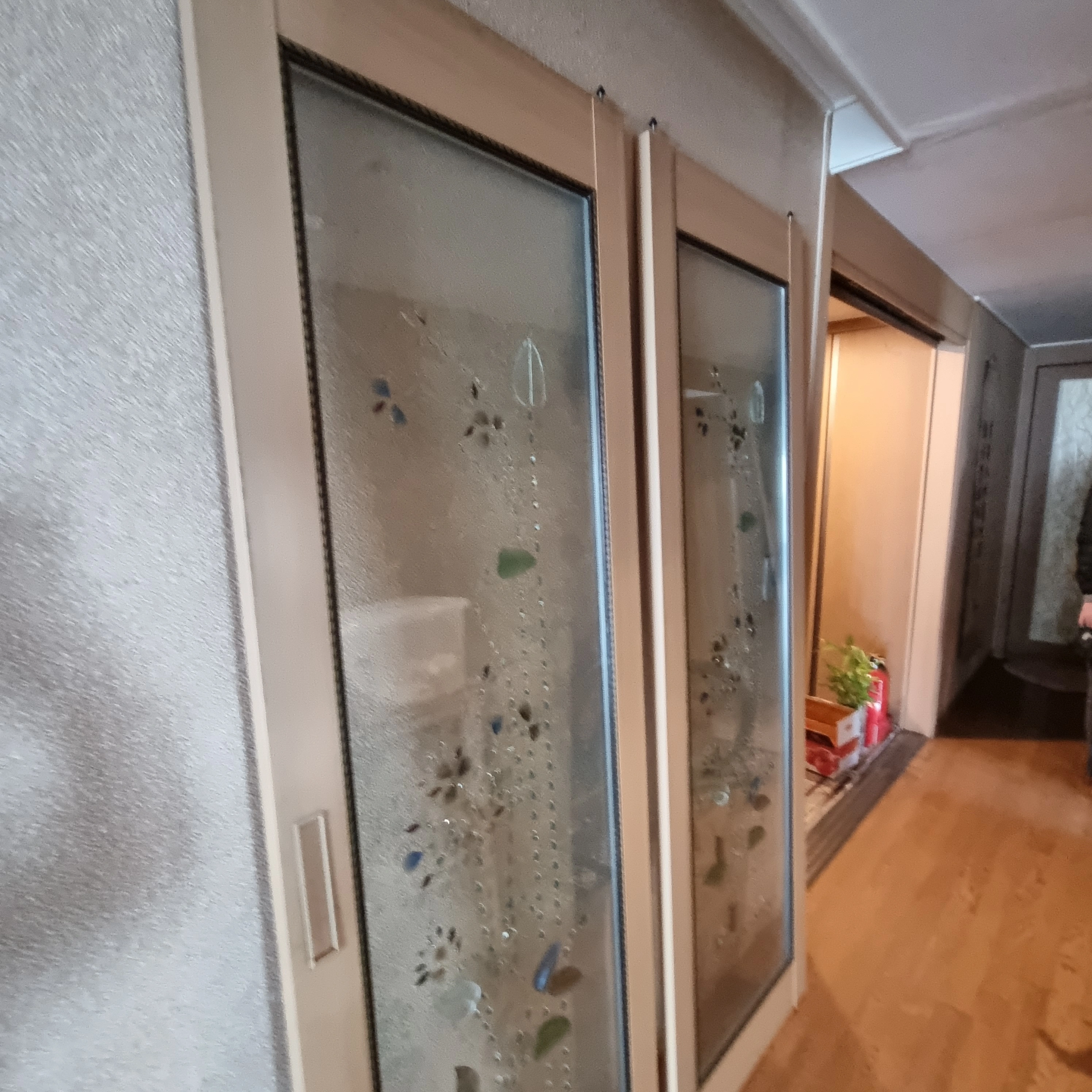 아파트 중문 교체 전