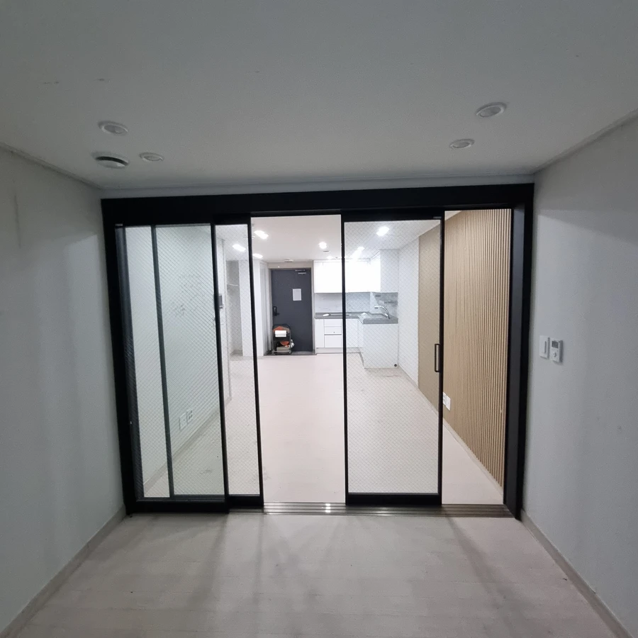 중문 레일 수리 이미지